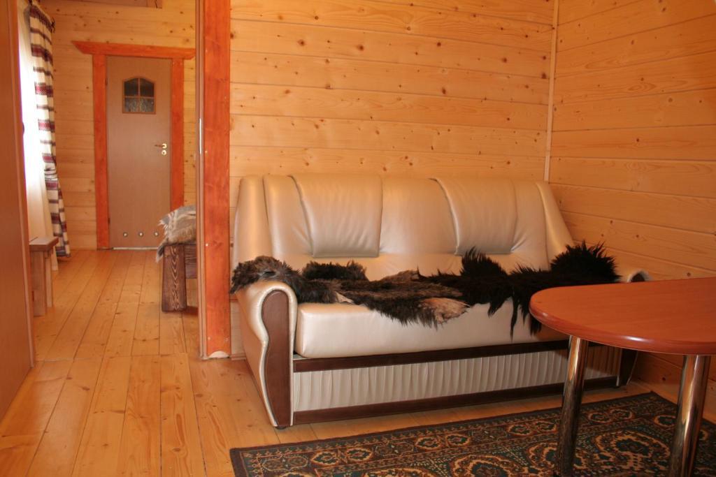 Hotel On Dovbush Path à Yaremtche Chambre photo